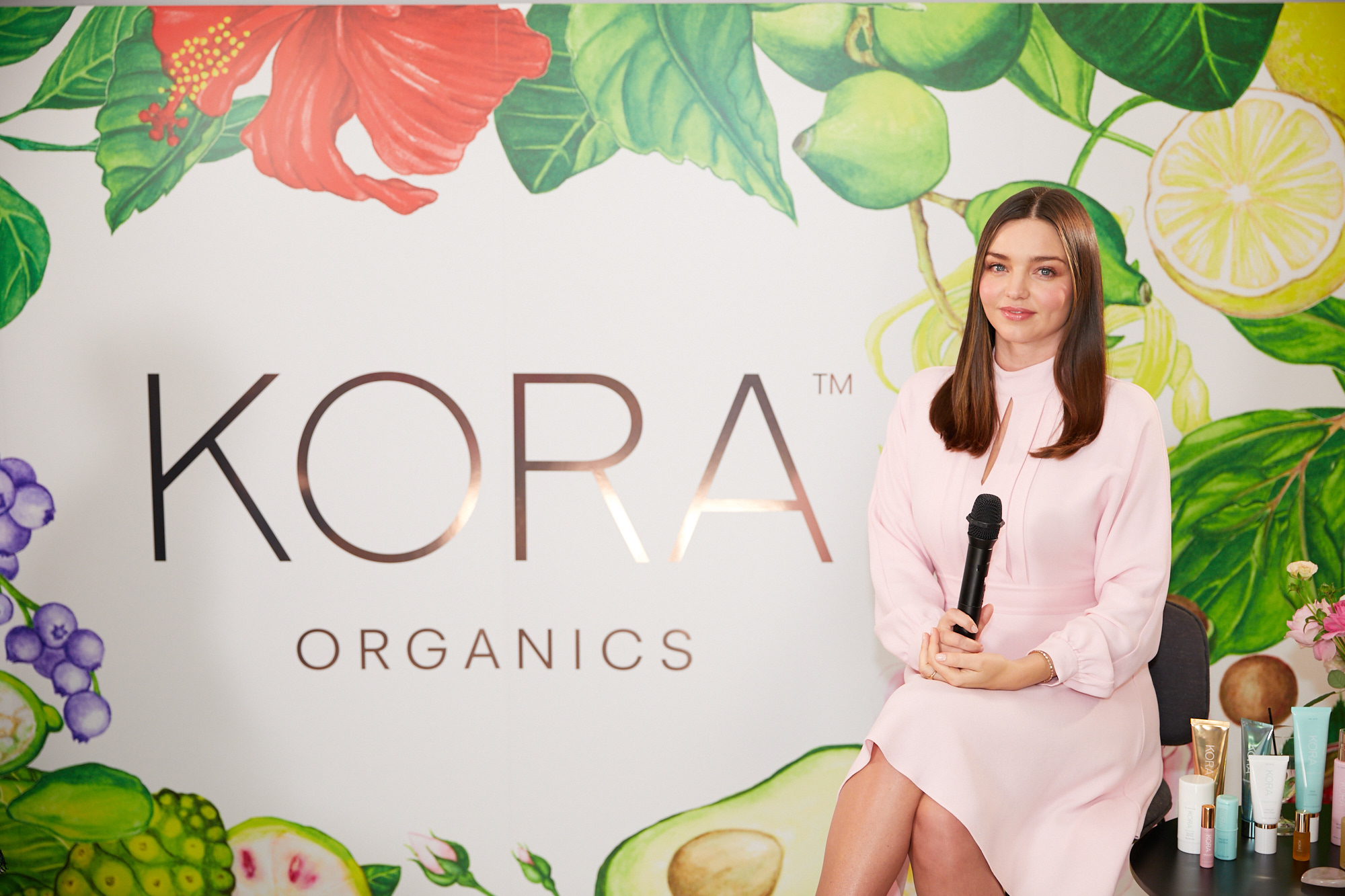 健康な肌が一番美しい！ミランダ・カーが提案するオーガニックコスメブランド『KORA ORGANICS』 | 女子力UPマガジン Nstyle  [エヌスタイル]